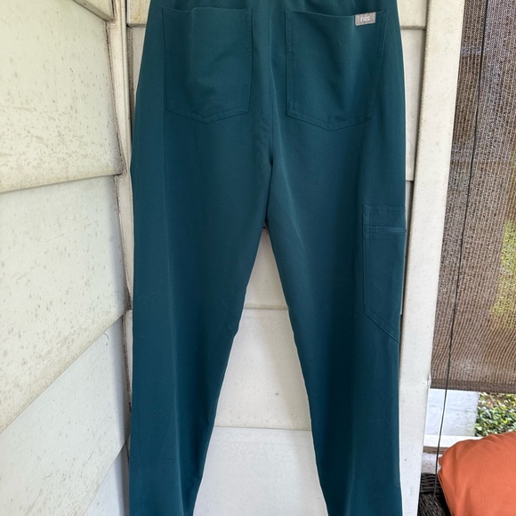 Figs Caribbean Blue Zamora Joggers - Picture 4 of 5